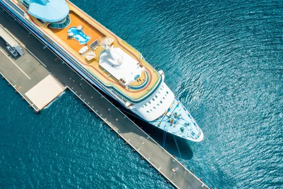 paquebot vu du ciel pour taxi port croisière pointe à pitre